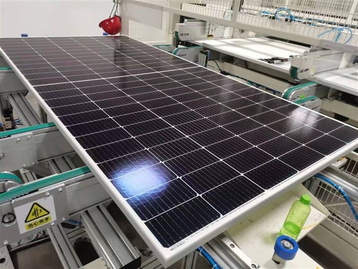 Emergency Backup Solar Power System